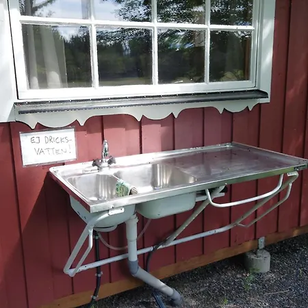 Liten Enklare Klimatsmart Stuga I Roslagen Osthammar Room photo